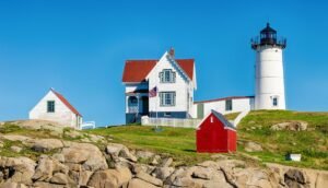 Cape Neddick Light In Maine - Image by traveler1116 from Getty Images Signature - Hidden Gems in York, Maine