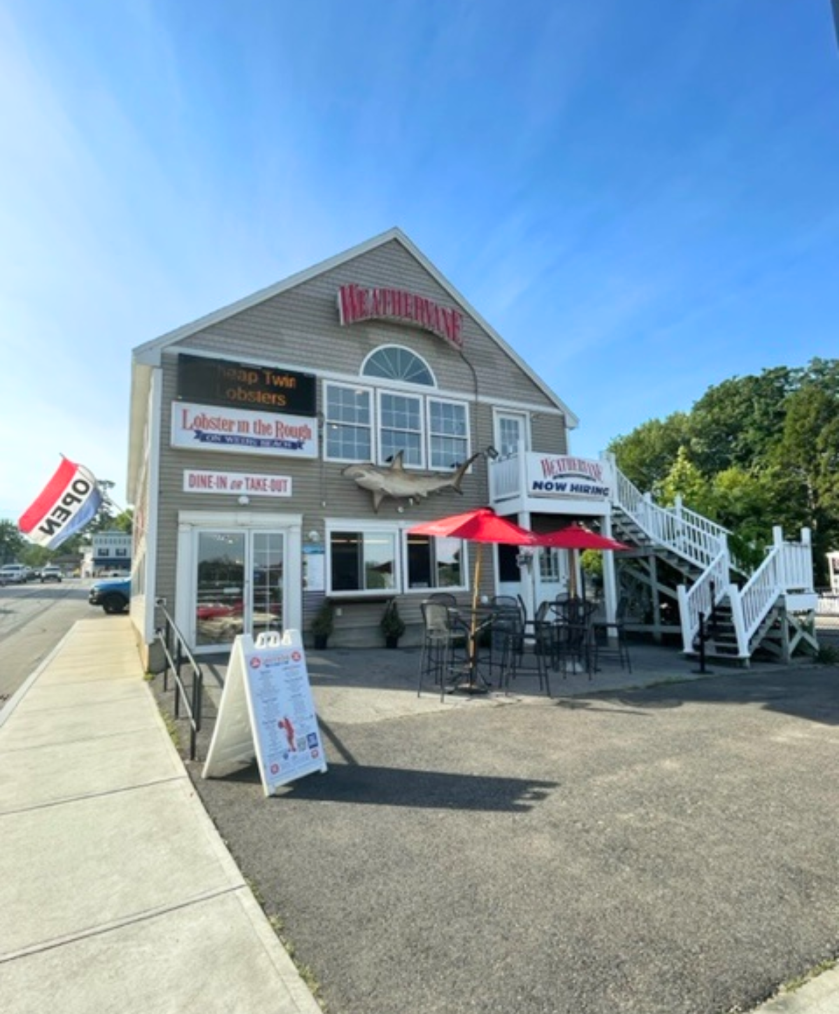 Outside Weathervane Seafood Restaurant Kittery Maine