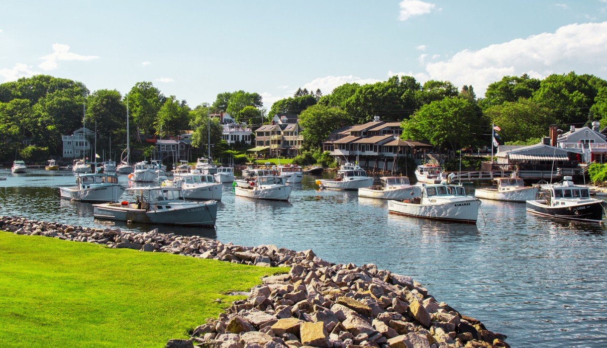 Boats and Perkins Cove Restaurants Image by rumbergd from Getty Images