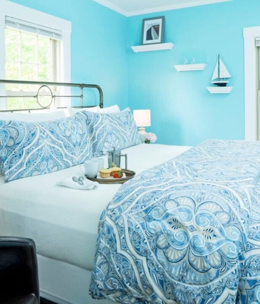 1802 House Bed and Breakfast Inn in Kennebunkport, ME Image from Instagram