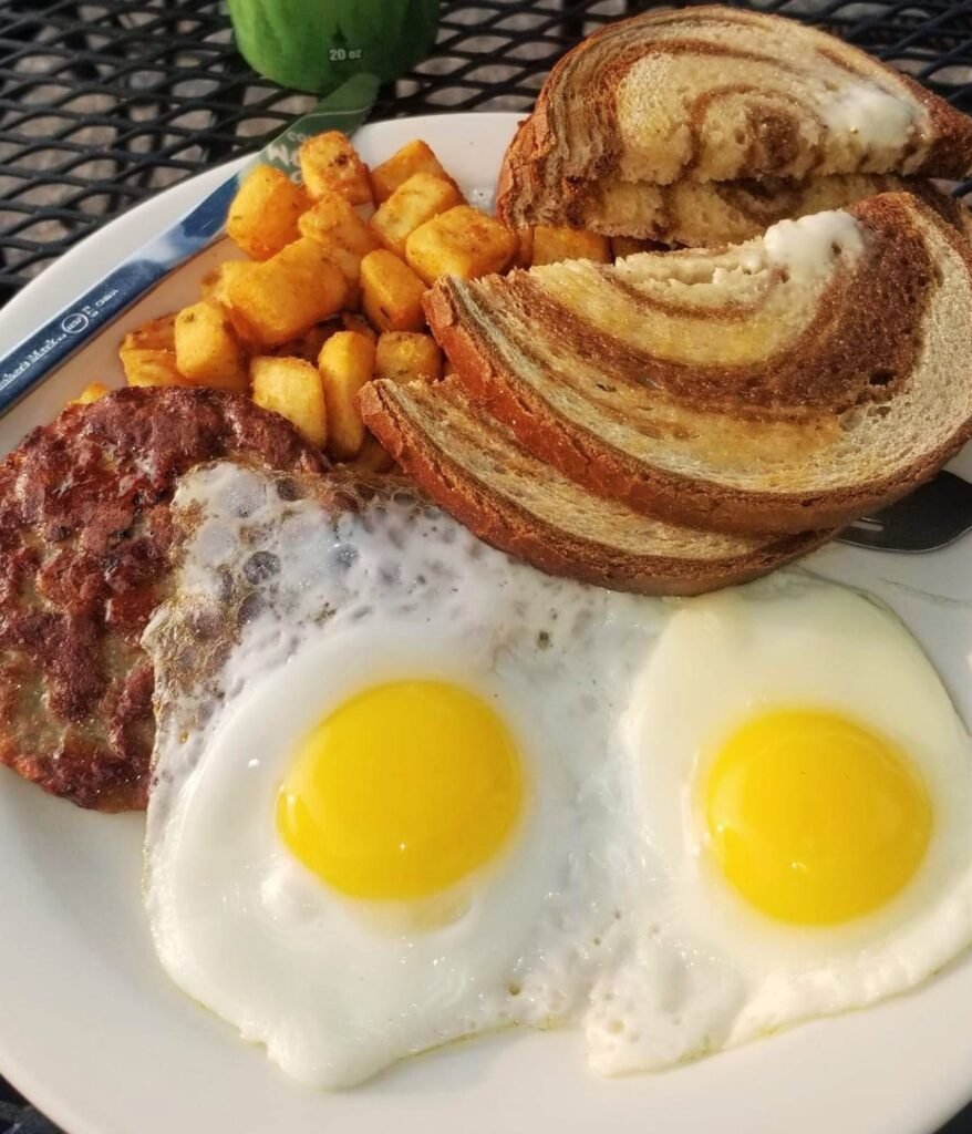 Beach Bagels in Orchard Beach, ME Image from Facebook